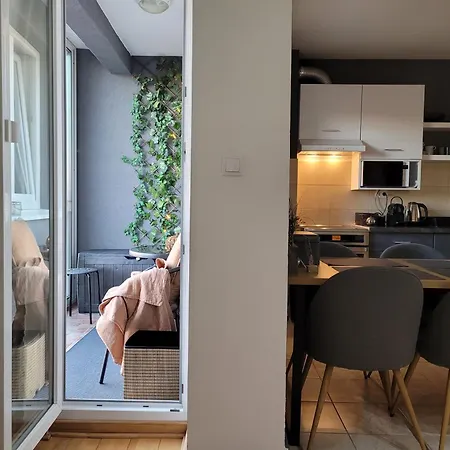 Riva Parking Garaza Apartamento Kraljevo