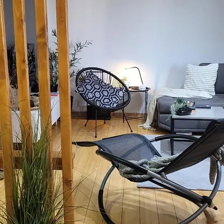 Riva Parking Garaza Apartament *