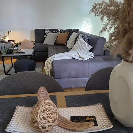 Apartament Riva Parking Garaza